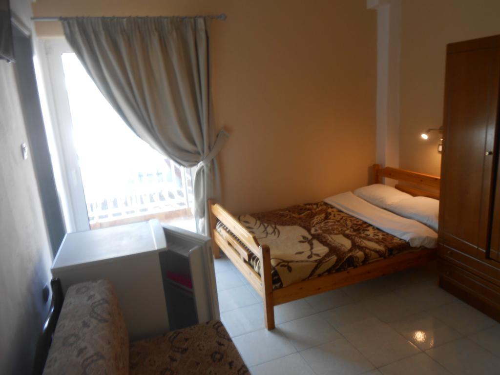 Hotel Germany Paralía Kültér fotó